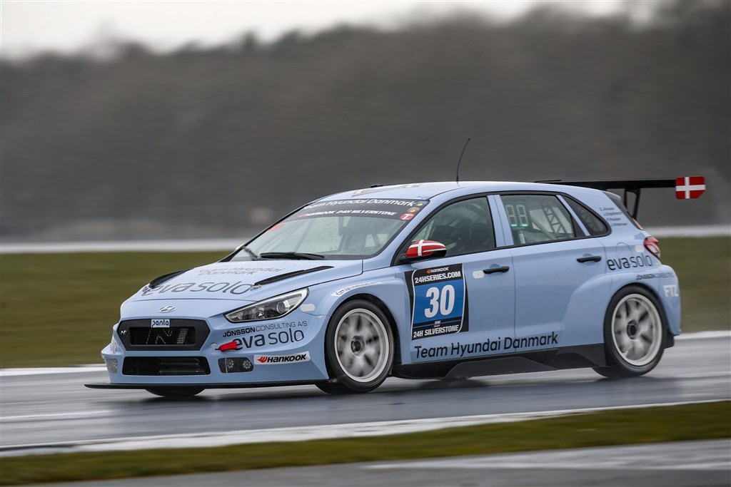 - Endurance Race - Hyundai drøner ind i motorsport med lynhurtig i30 N